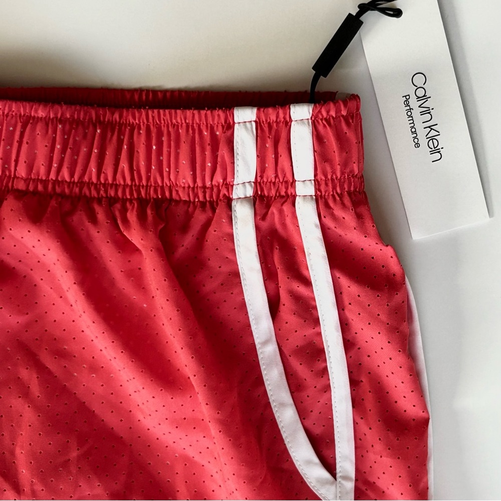 🌸NWT Calvin Klein Women’s Performance Mesh Running Shorts. Small. Light … - Picture 3 of 15